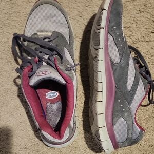 Dr. Scholl's Gray and Burgundy Women's Sneakers